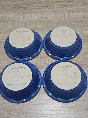 4 Emile Henry Small Pie Dishes